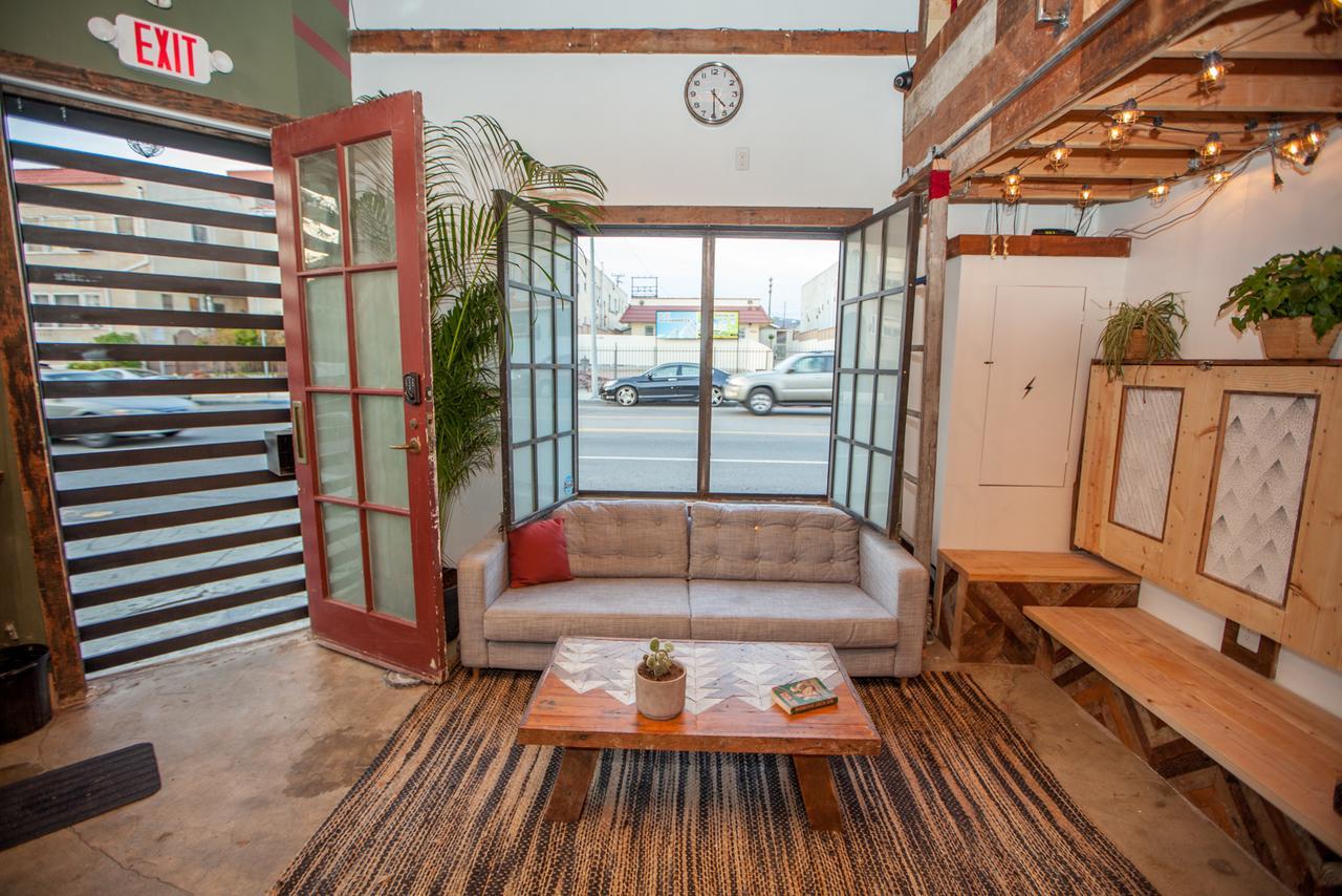 Podshare East Hollywood Hostel ลอสแอนเจลิส ภายนอก รูปภาพ