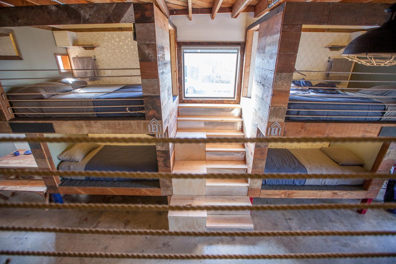 Podshare East Hollywood Hostel ลอสแอนเจลิส ภายนอก รูปภาพ