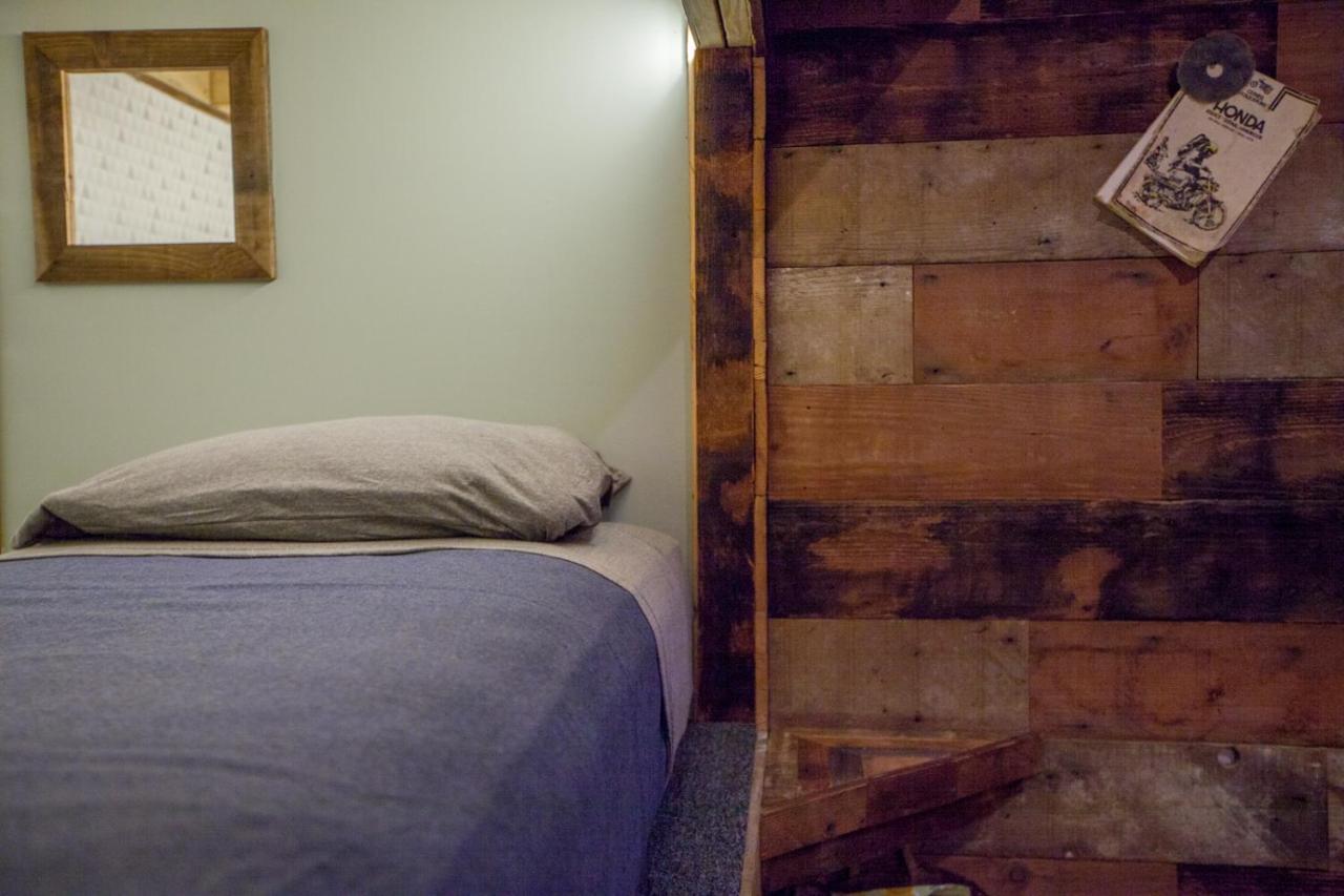 Podshare East Hollywood Hostel ลอสแอนเจลิส ภายนอก รูปภาพ